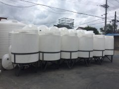 多規(guī)格塑料攪拌桶生產廠家